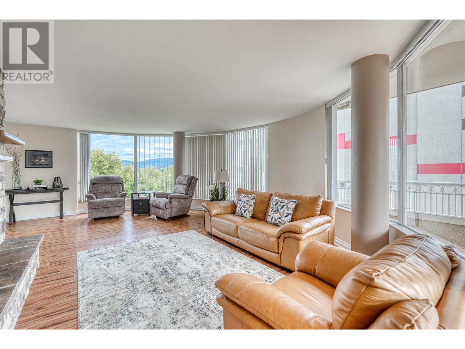 86 LAKESHORE Drive Unit# 304 Penticton