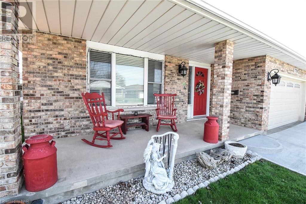 7710 Preakness Street, Niagara Falls, Ontario  L2H 2Y4 - Photo 3 - 40638853