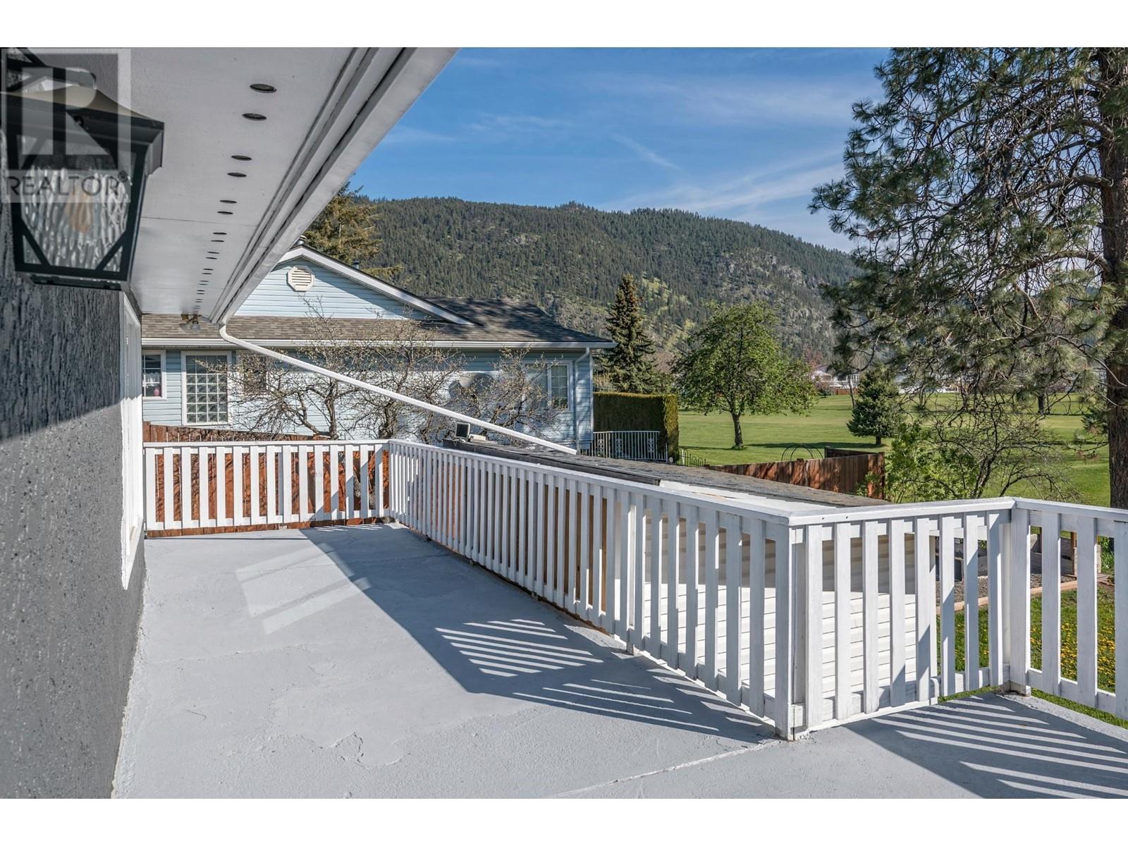 423 Pine Street, Chase, British Columbia  V0E 1M0 - Photo 32 - 180599