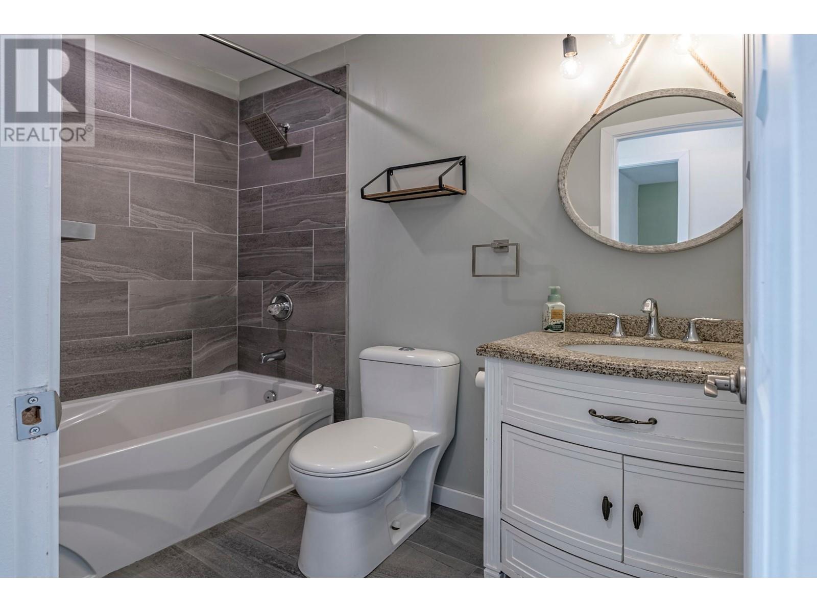 423 Pine Street, Chase, British Columbia  V0E 1M0 - Photo 15 - 180599