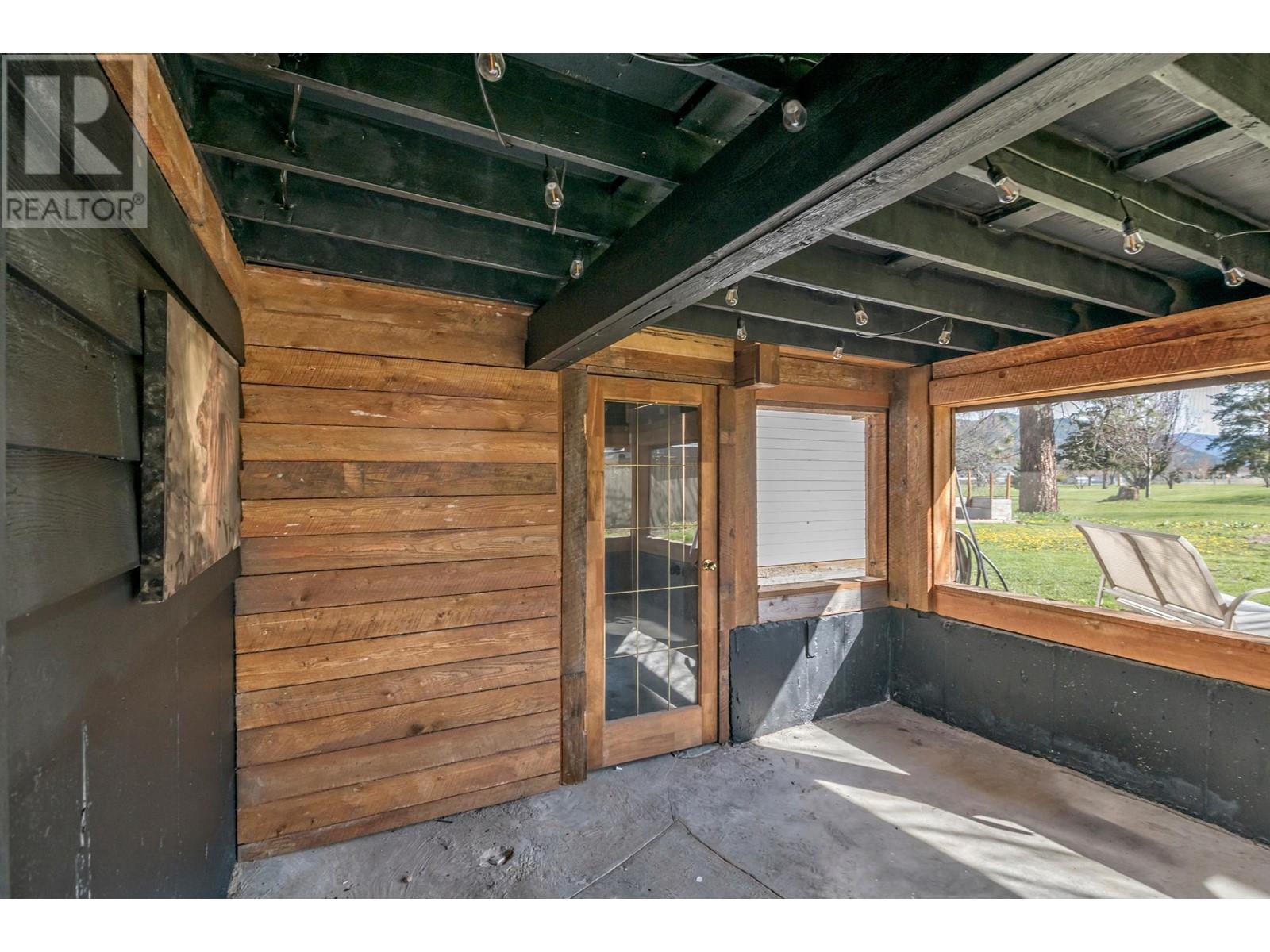 423 Pine Street, Chase, British Columbia  V0E 1M0 - Photo 40 - 180599