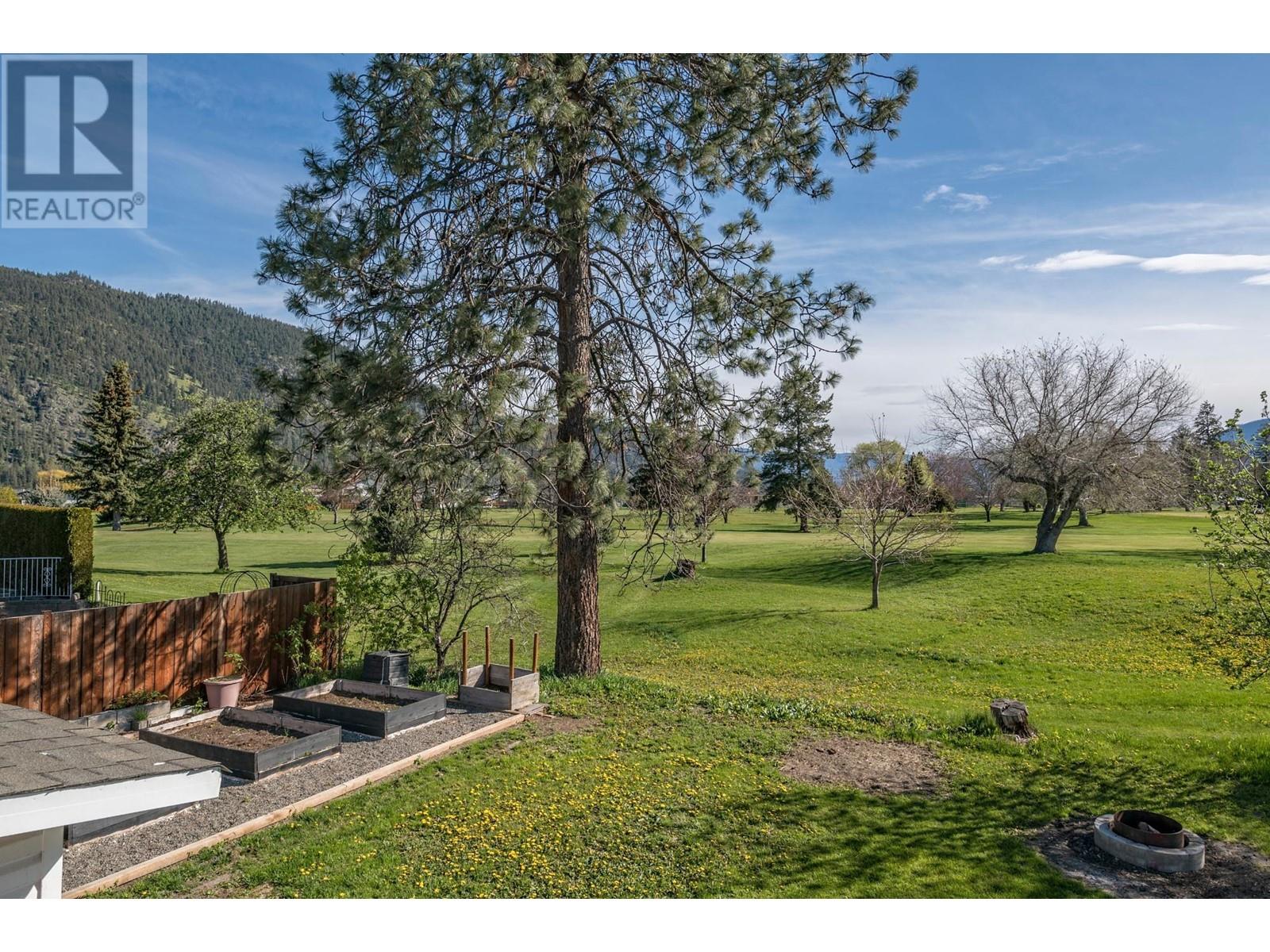 423 Pine Street, Chase, British Columbia  V0E 1M0 - Photo 38 - 180599