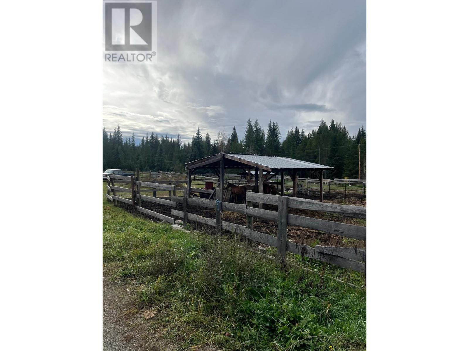 608 Birch Drive, Clearwater, British Columbia  V0E 1N1 - Photo 2 - 180598