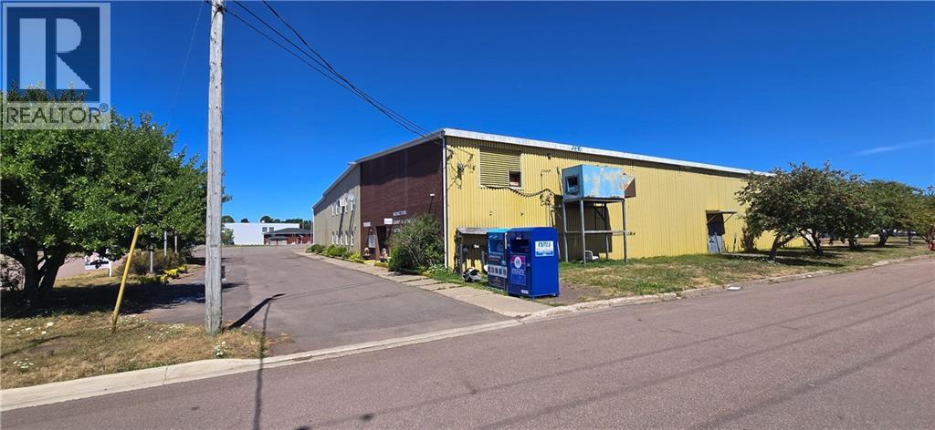 55 Mark Avenue, Moncton, New Brunswick  E1C 7G8 - Photo 2 - M156828