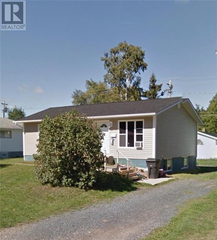 1220 Vantassell, Bathurst, New Brunswick  E2A 4C8 - Photo 1 - M157471