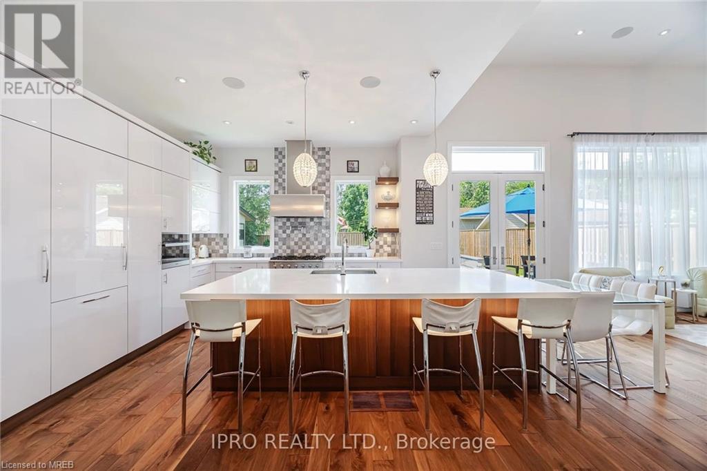 574 Stephens Crescent, Oakville, Ontario  L6K 1Y3 - Photo 6 - 40618266