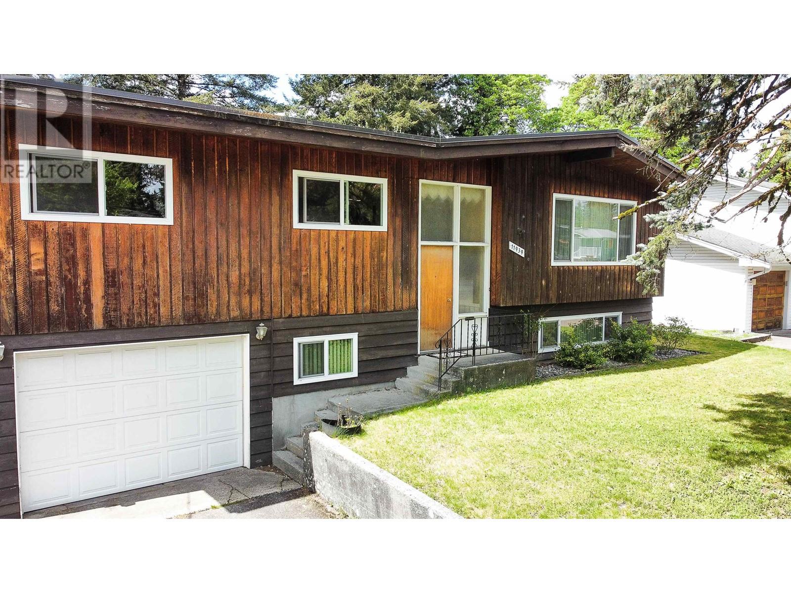 11939 Hall Street, Maple Ridge, British Columbia  V2X 5L9 - Photo 1 - R2918752