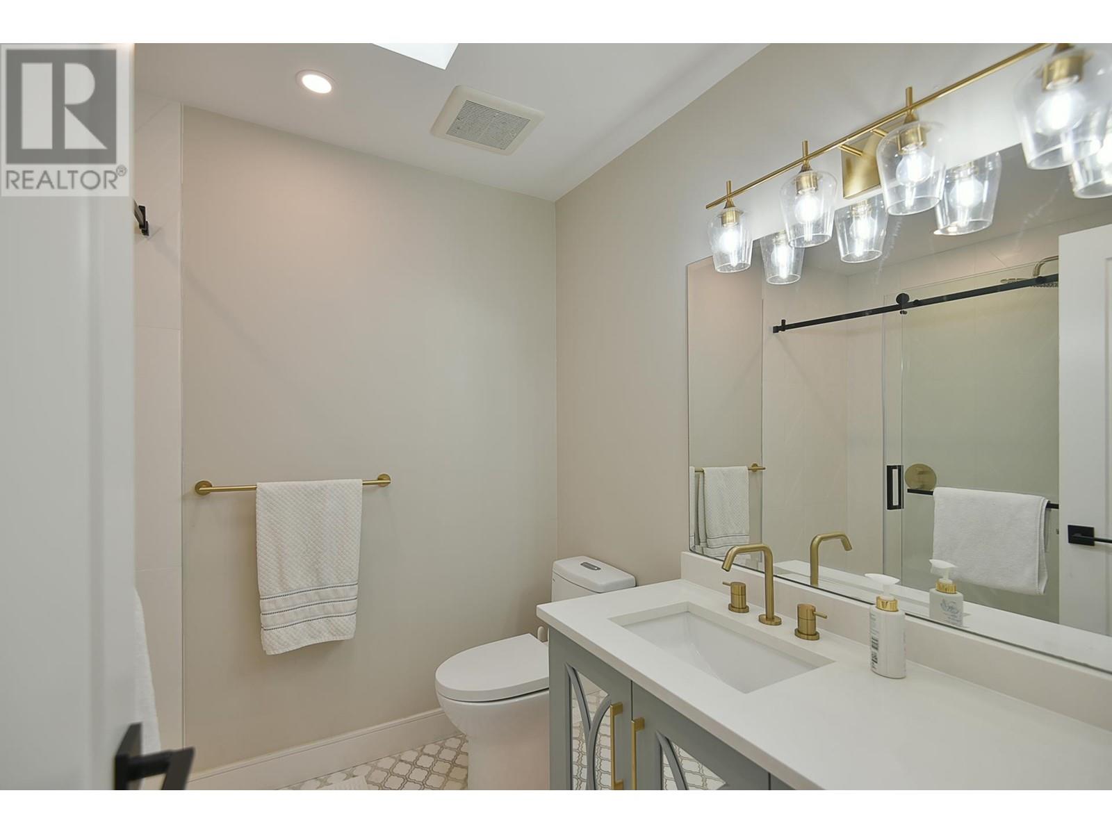 7305 Redrooffs Road, Halfmoon Bay, British Columbia  V7Z 0T3 - Photo 16 - R2910827