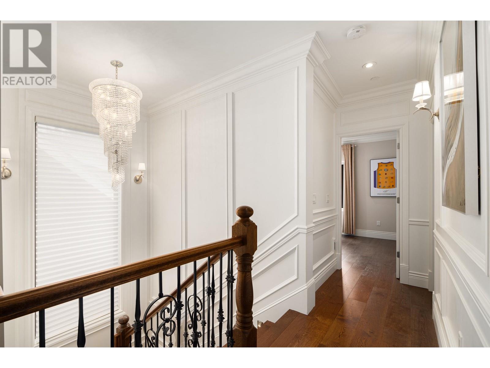 Listing Picture 24 of 40 : 3803 W 26TH AVENUE, Vancouver / 溫哥華 - 魯藝地產 Yvonne Lu Group - MLS Medallion Club Member