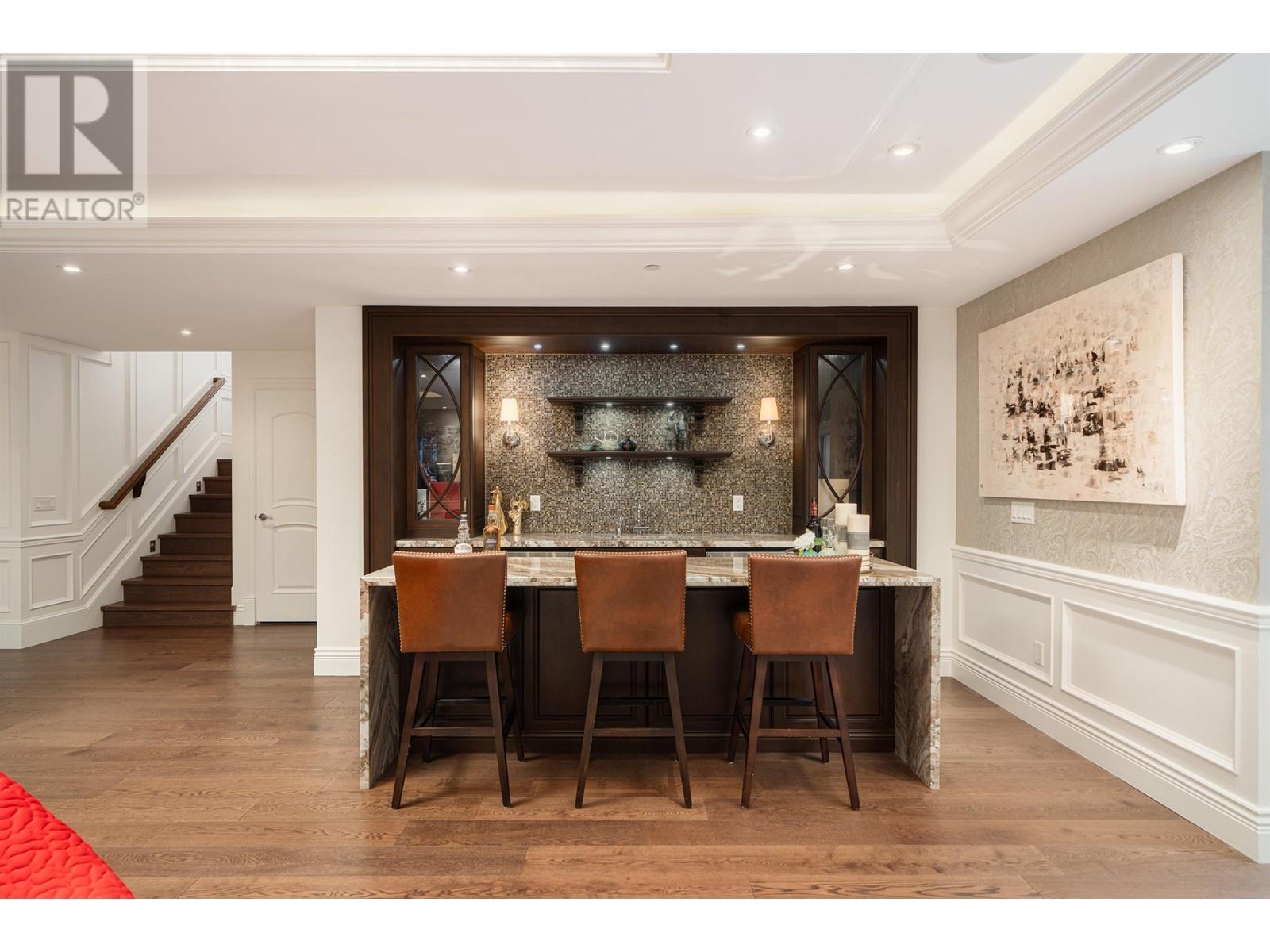 Listing Picture 28 of 40 : 3803 W 26TH AVENUE, Vancouver / 溫哥華 - 魯藝地產 Yvonne Lu Group - MLS Medallion Club Member