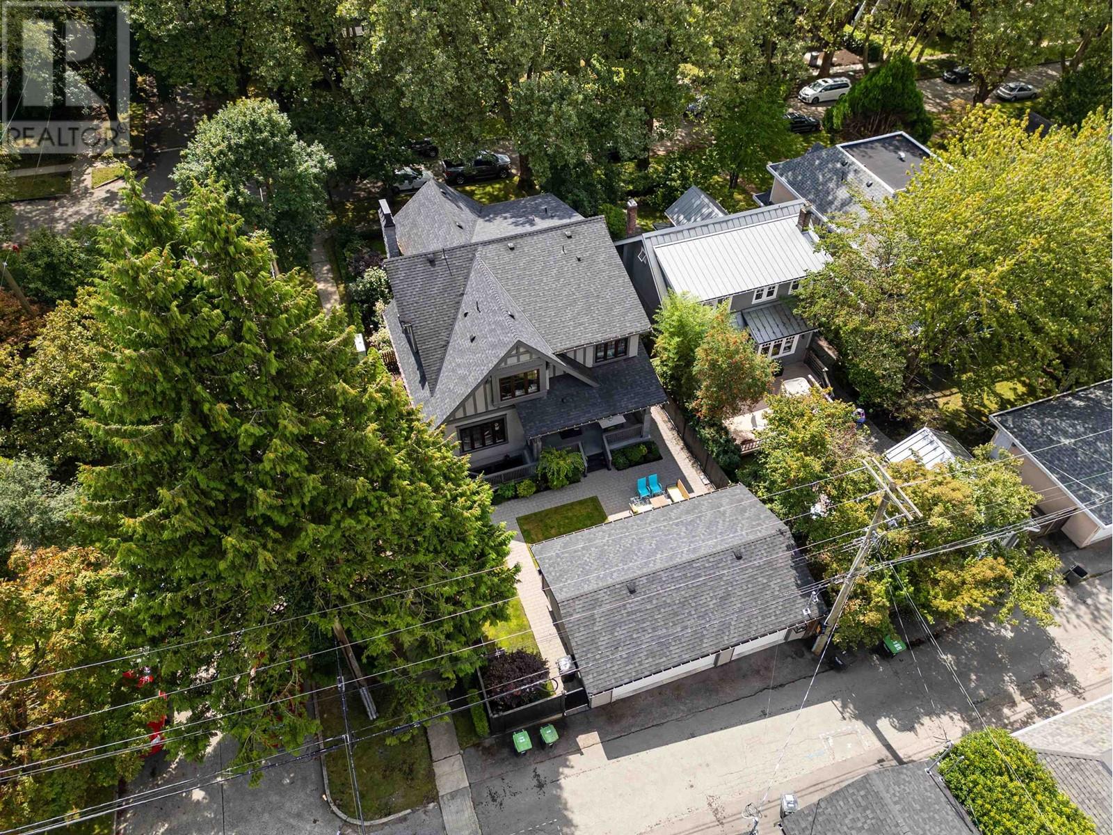 Listing Picture 39 of 40 : 3803 W 26TH AVENUE, Vancouver / 溫哥華 - 魯藝地產 Yvonne Lu Group - MLS Medallion Club Member