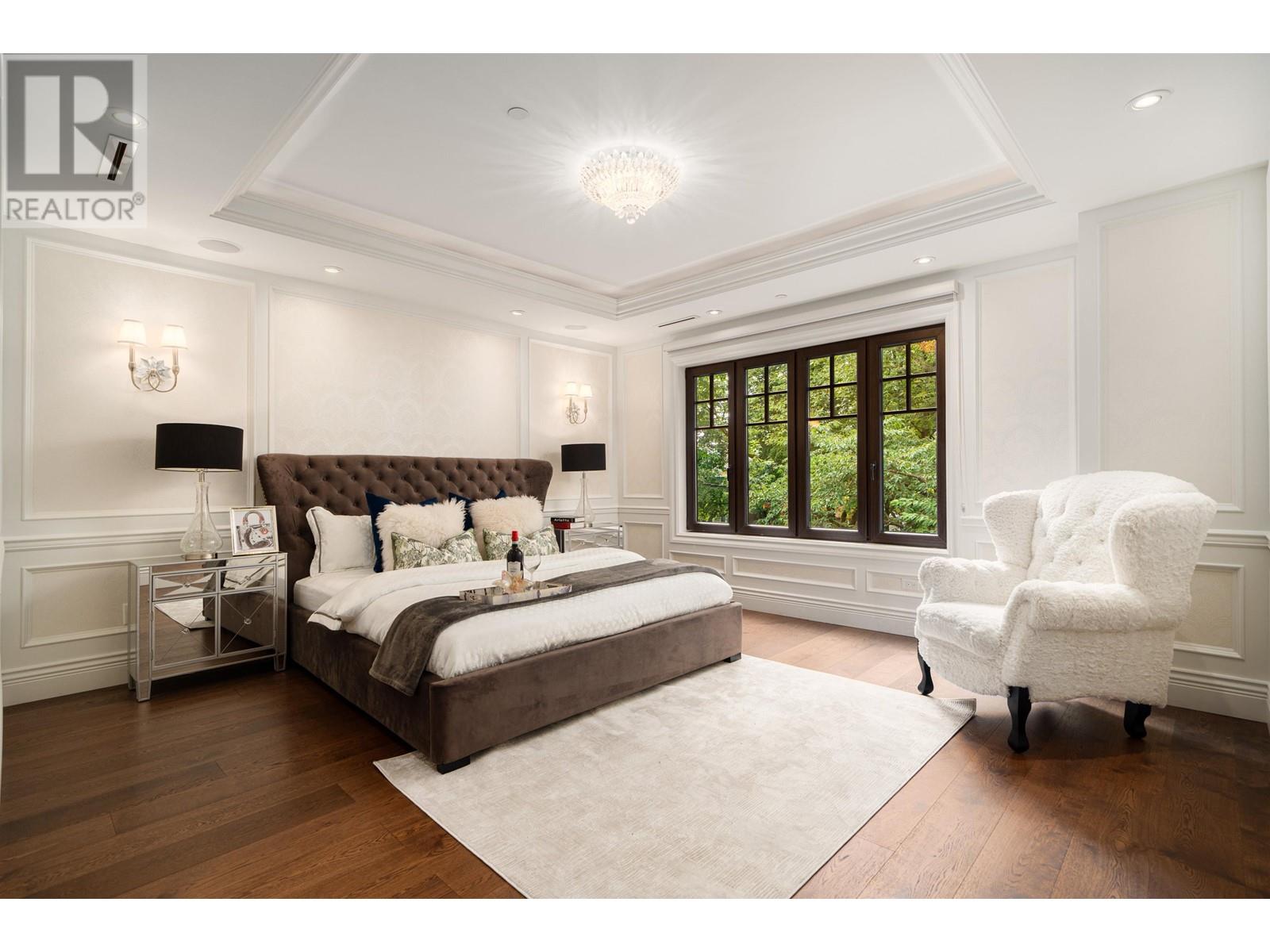 Listing Picture 17 of 40 : 3803 W 26TH AVENUE, Vancouver / 溫哥華 - 魯藝地產 Yvonne Lu Group - MLS Medallion Club Member