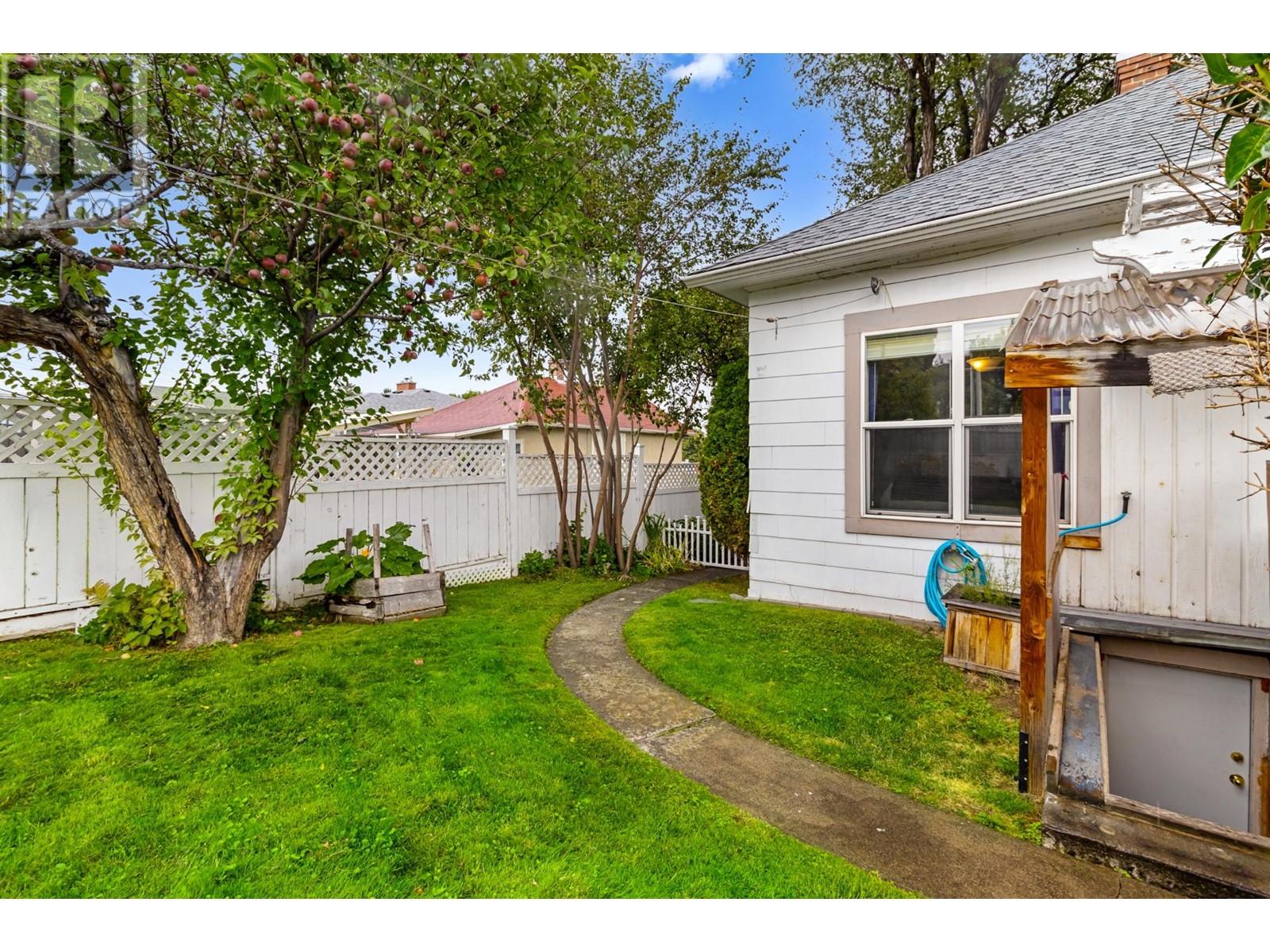 651 Pleasant Street, Kamloops, British Columbia  V2C 3B1 - Photo 30 - 180603