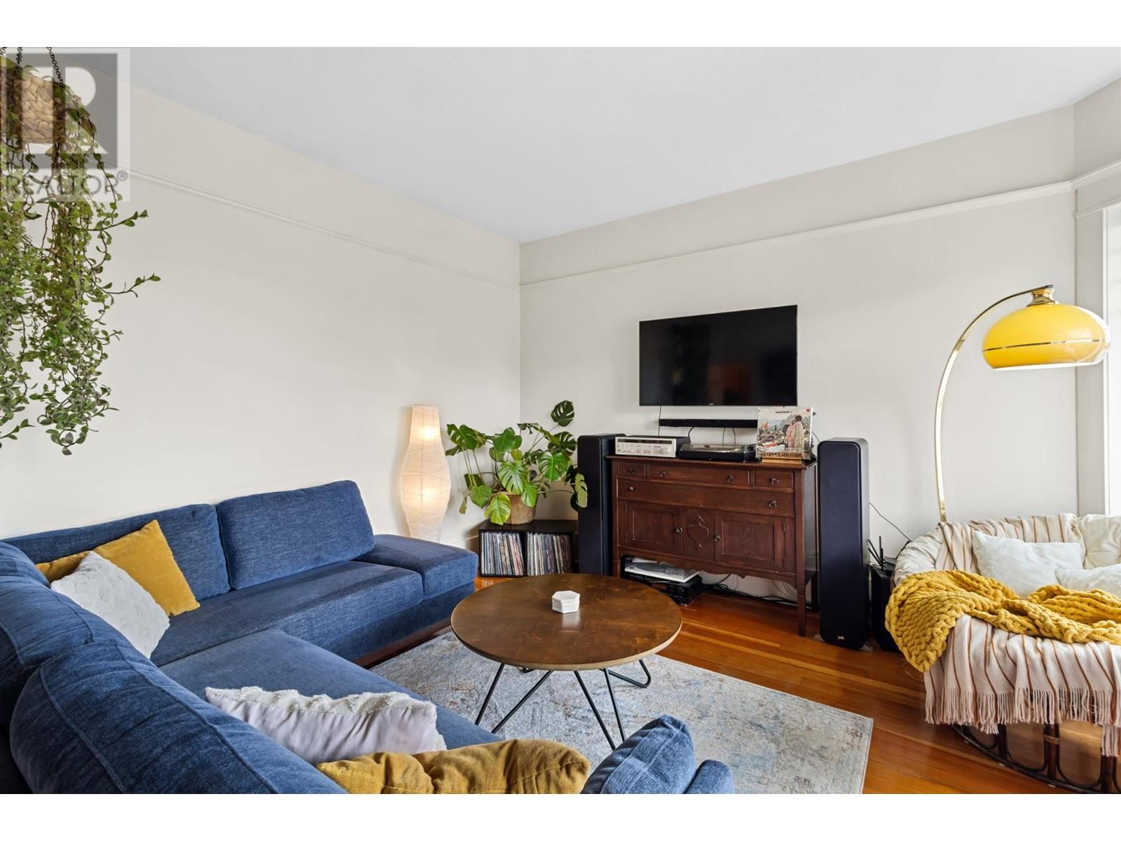 651 Pleasant Street, Kamloops, British Columbia  V2C 3B1 - Photo 6 - 180603