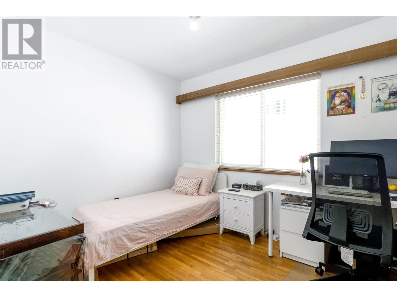 Listing Picture 7 of 18 : 5849 FLEMING STREET, Vancouver / 溫哥華 - 魯藝地產 Yvonne Lu Group - MLS Medallion Club Member