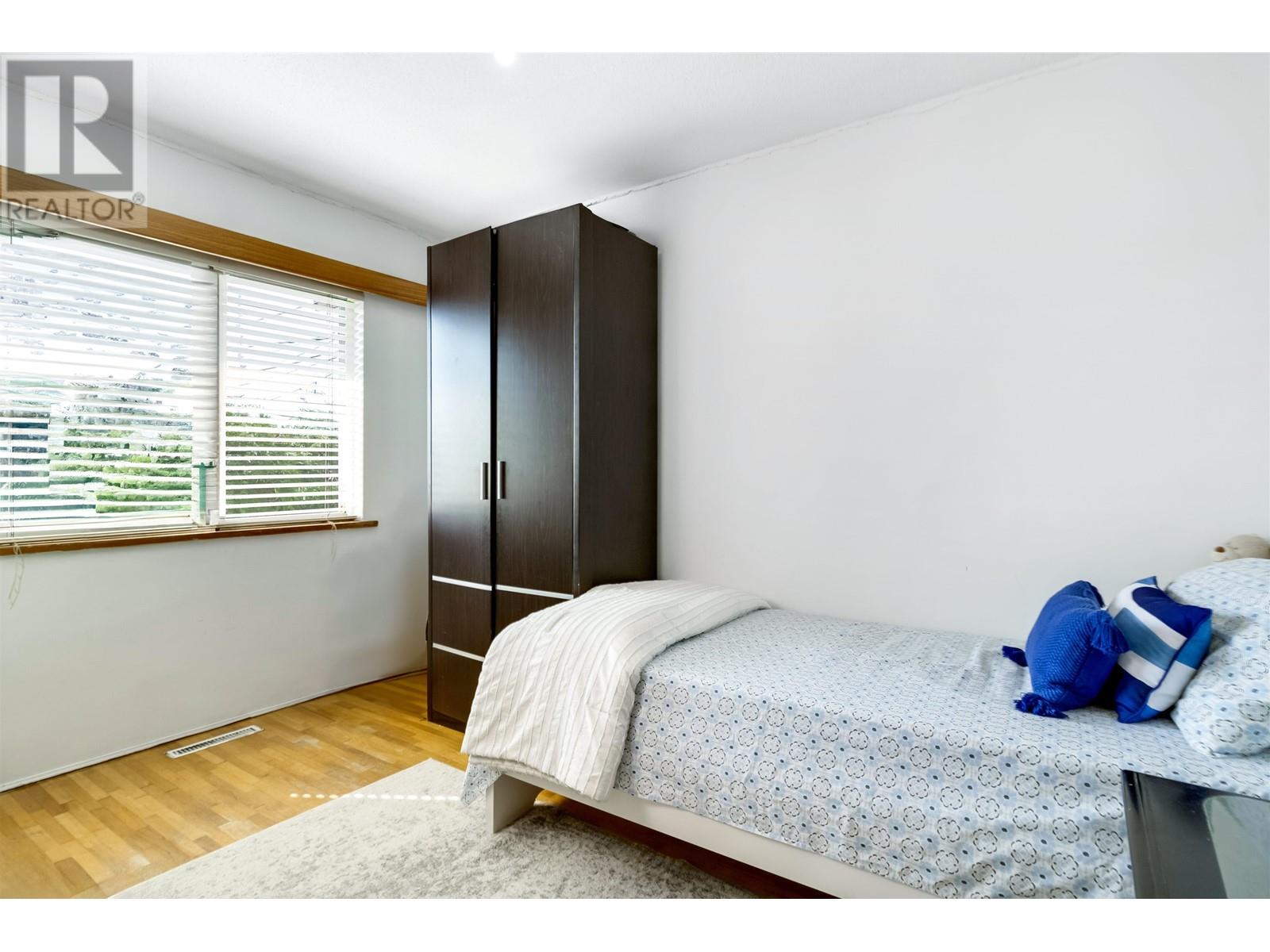 Listing Picture 8 of 18 : 5849 FLEMING STREET, Vancouver / 溫哥華 - 魯藝地產 Yvonne Lu Group - MLS Medallion Club Member