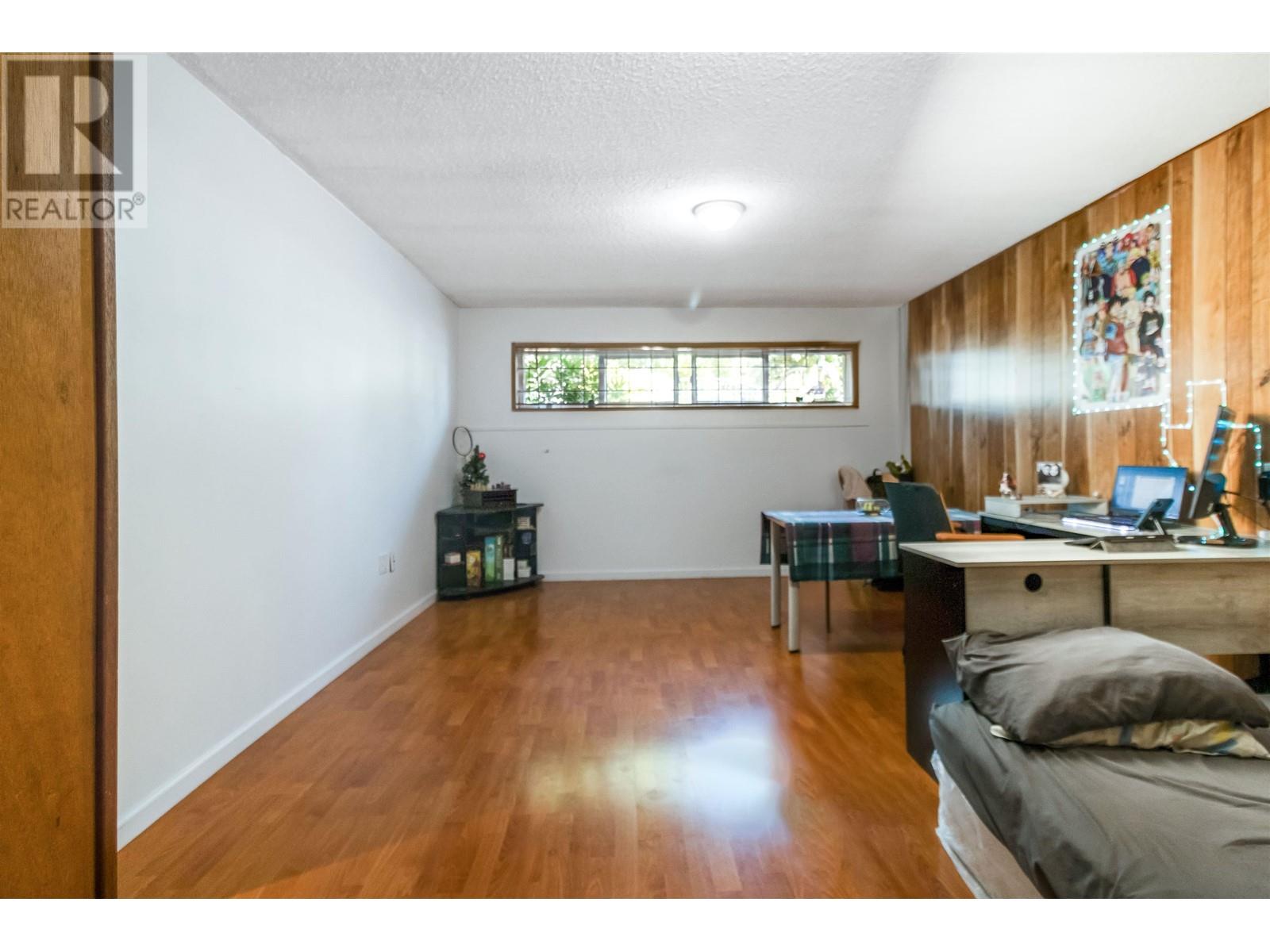 Listing Picture 13 of 18 : 5849 FLEMING STREET, Vancouver / 溫哥華 - 魯藝地產 Yvonne Lu Group - MLS Medallion Club Member