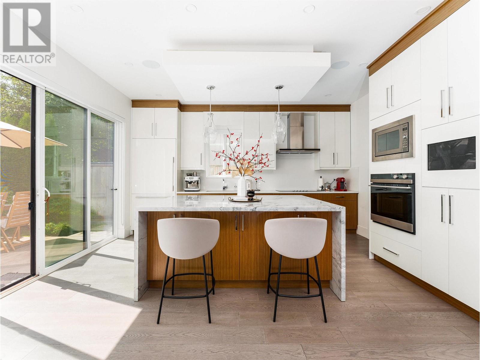 Listing Picture 11 of 38 : 6340 SWIFT AVENUE, Richmond / 烈治文 - 魯藝地產 Yvonne Lu Group - MLS Medallion Club Member