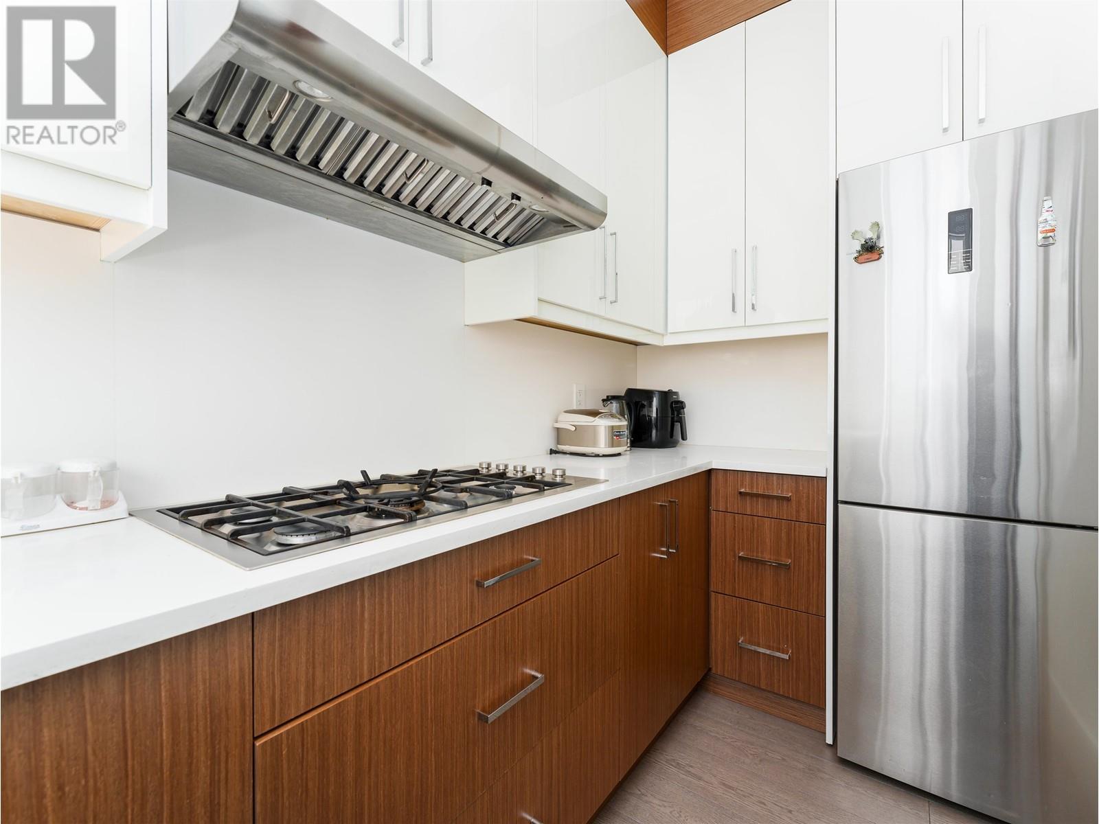 Listing Picture 13 of 38 : 6340 SWIFT AVENUE, Richmond / 烈治文 - 魯藝地產 Yvonne Lu Group - MLS Medallion Club Member