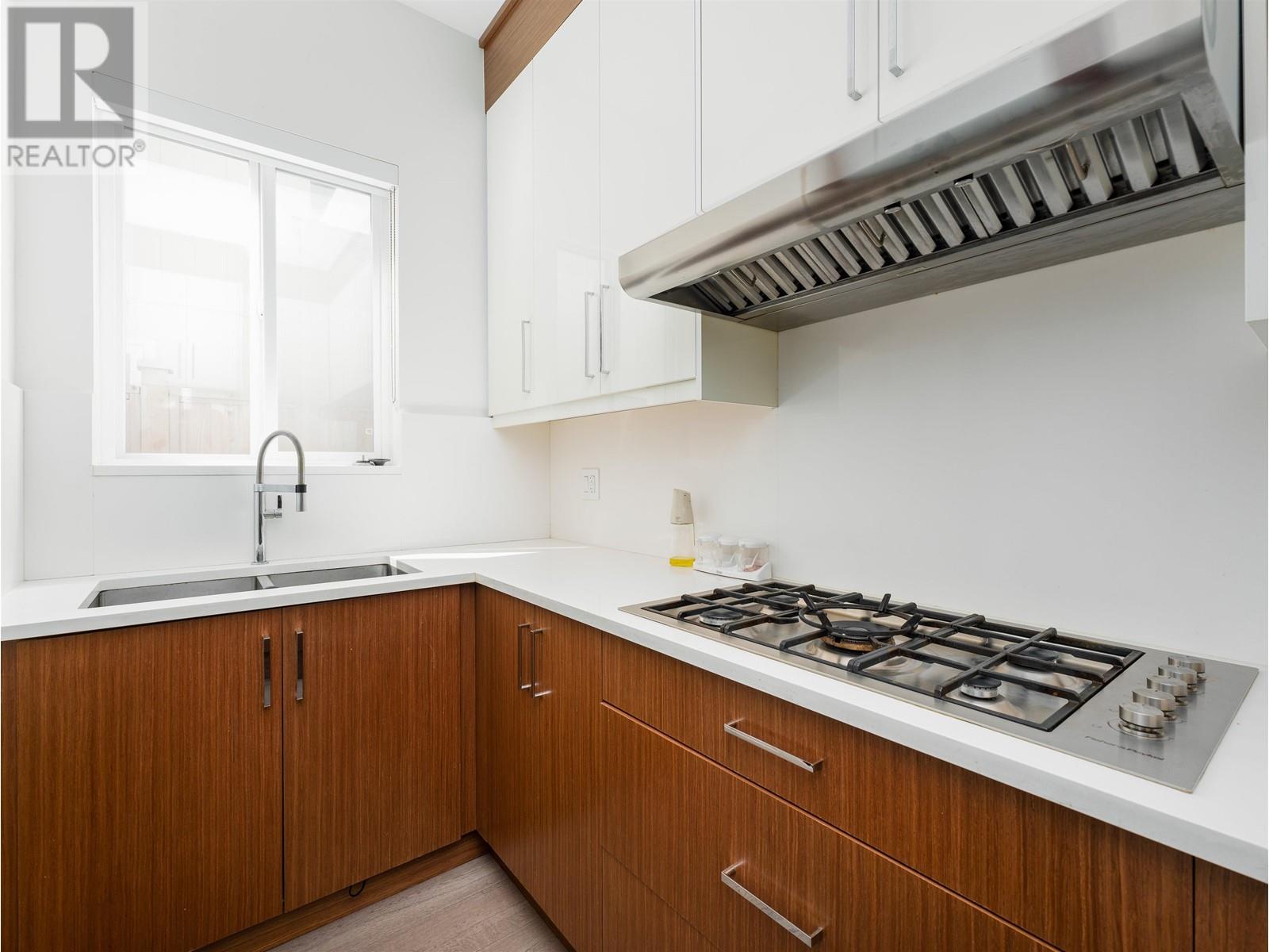 Listing Picture 14 of 38 : 6340 SWIFT AVENUE, Richmond / 烈治文 - 魯藝地產 Yvonne Lu Group - MLS Medallion Club Member