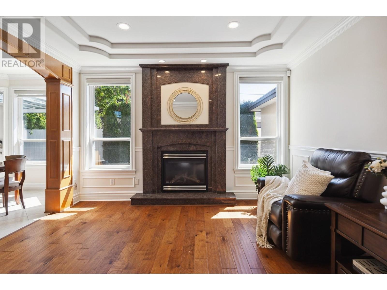 Listing Picture 7 of 37 : 9900 GREENLEES ROAD, Richmond / 烈治文 - 魯藝地產 Yvonne Lu Group - MLS Medallion Club Member