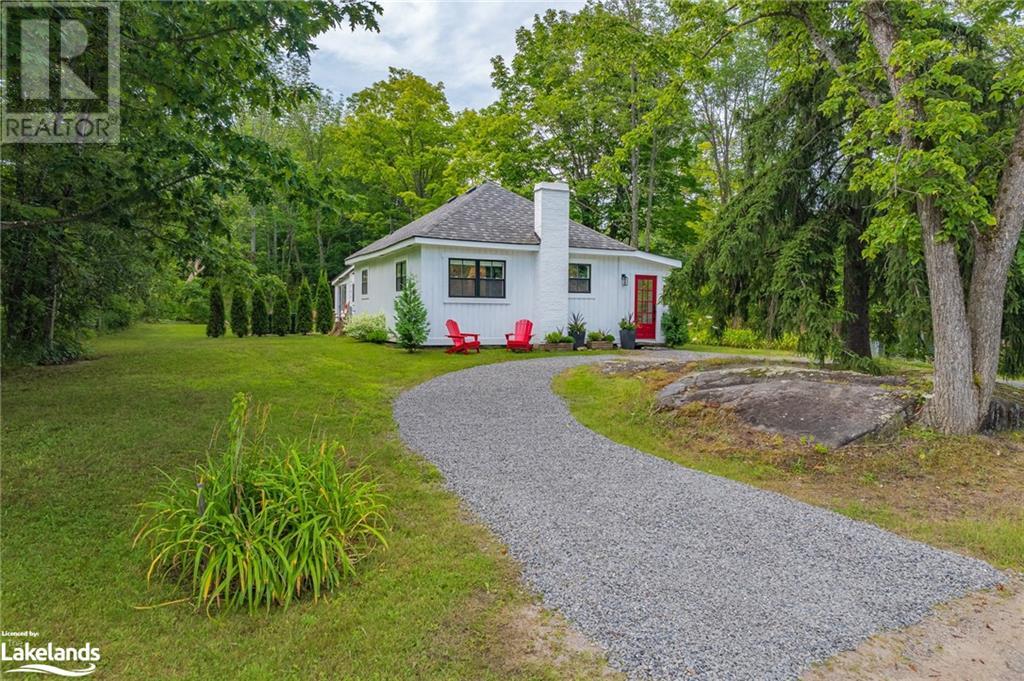 1011 United Church Road, Muskoka Lakes, Ontario  P0C 1H0 - Photo 2 - 40613318