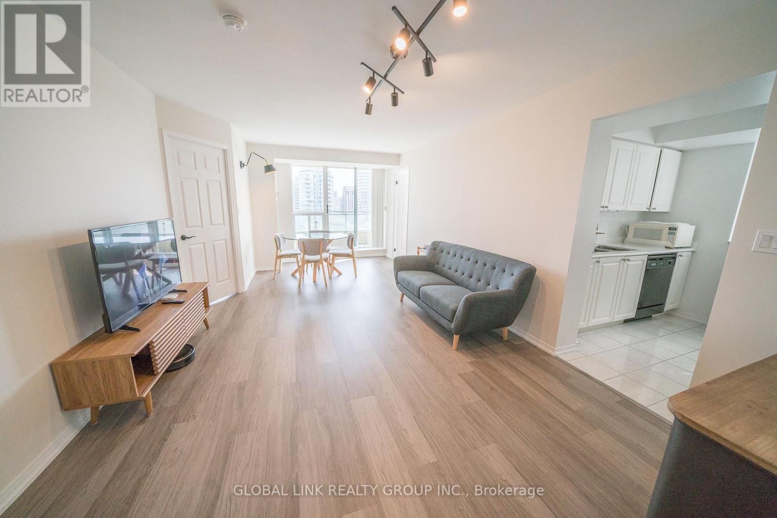 2302 - 3 Pemberton Avenue, Toronto, Ontario  M2M 4M1 - Photo 5 - C9282744