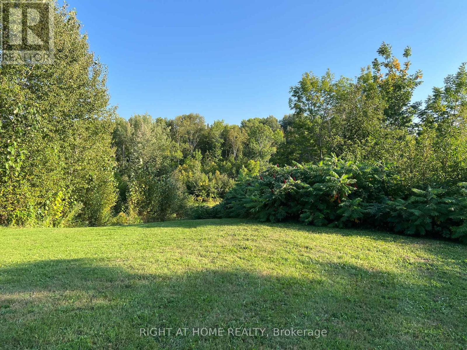 4 Gerald Street, West Nipissing, Ontario  P0H 1M0 - Photo 2 - X9282597