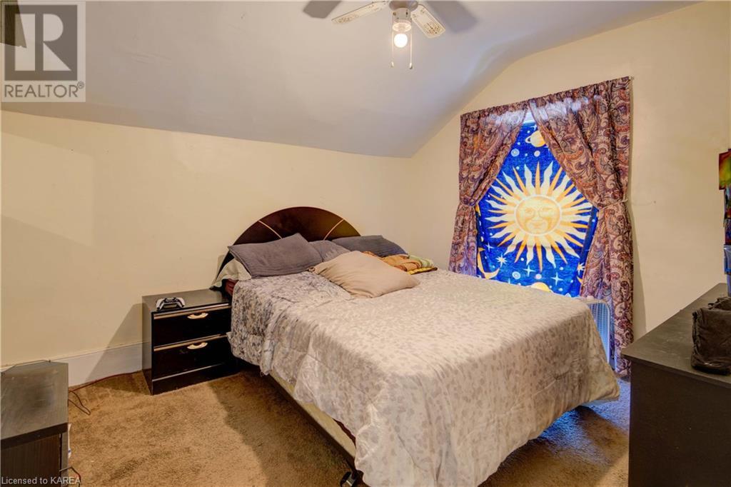 243 King Street E, Gananoque, Ontario  K7G 1G4 - Photo 4 - 40639055