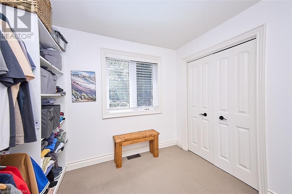 10 Bloomfield Avenue, St. Catharines, Ontario  L2P 1W8 - Photo 23 - 40639182