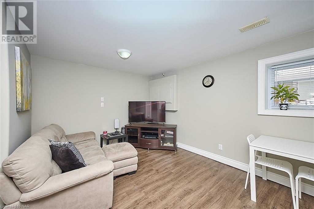 10 Bloomfield Avenue, St. Catharines, Ontario  L2P 1W8 - Photo 25 - 40639182