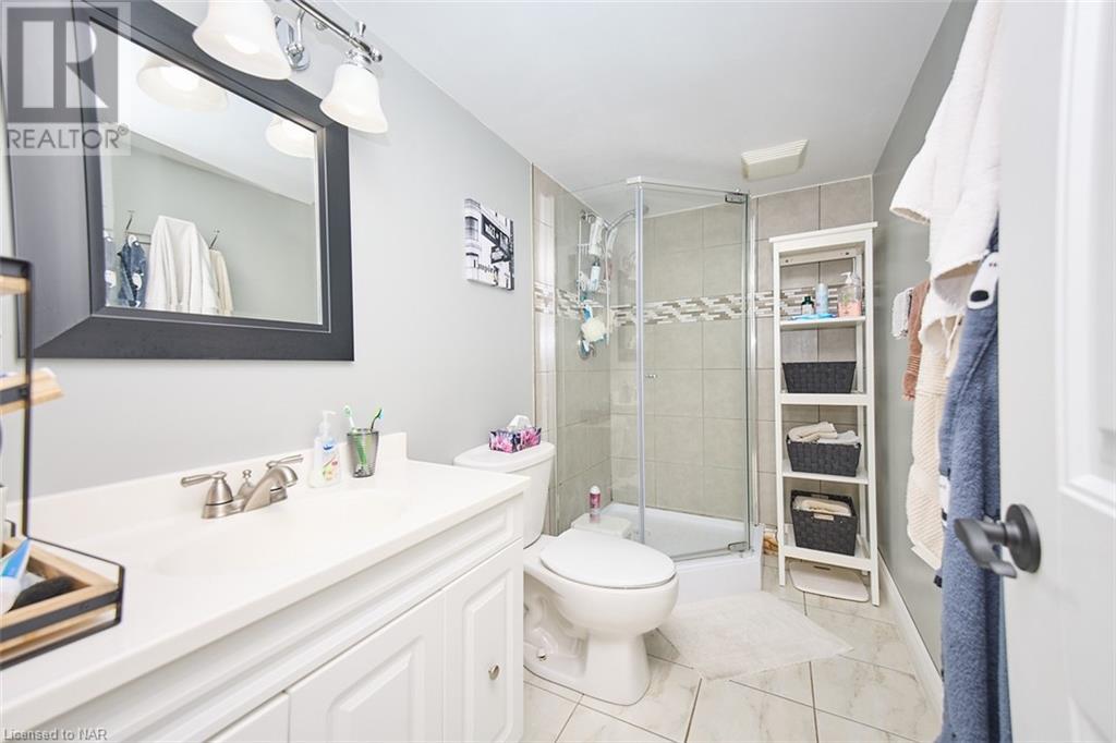 10 Bloomfield Avenue, St. Catharines, Ontario  L2P 1W8 - Photo 32 - 40639182