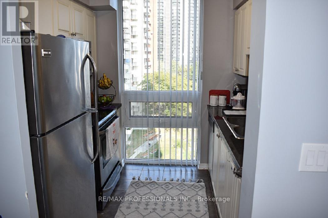 803 - 3 Michael Power Place, Toronto (Islington-City Centre West), Ontario  M8A 0A2 - Photo 9 - W9282929