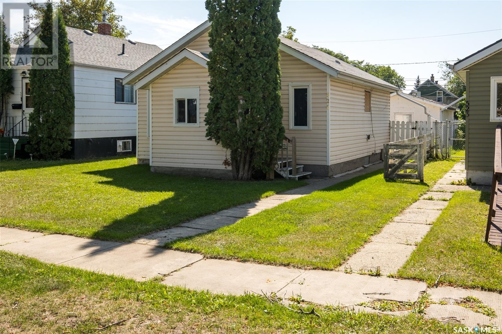 525 10th STREET E, prince albert, Saskatchewan