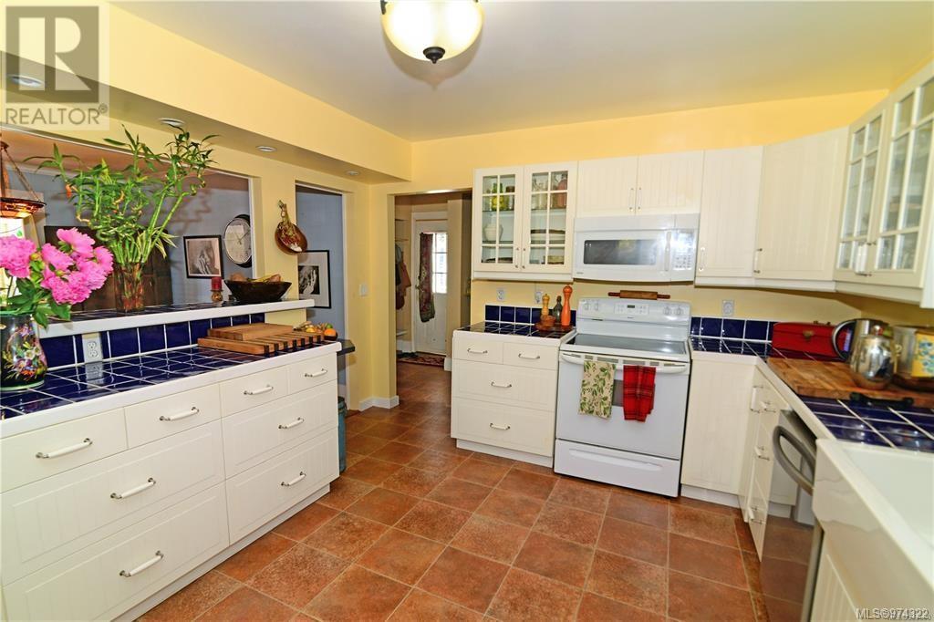 Property at 5292 Margaret St image 3