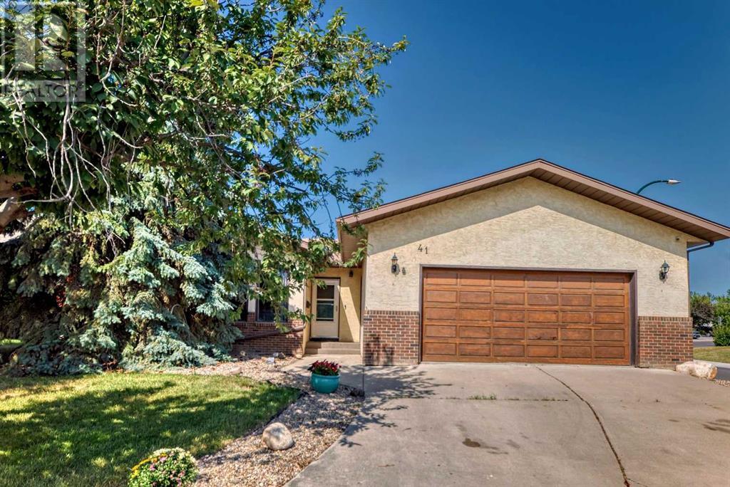 41 Edge Close, red deer, Alberta