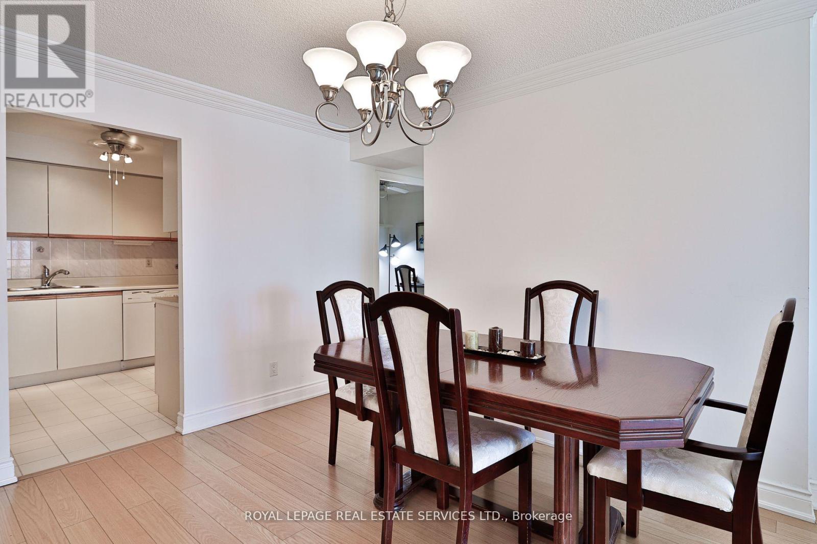 720 - 2261 Lake Shore Boulevard W, Toronto (Mimico), Ontario  M8V 3X1 - Photo 3 - W9283068