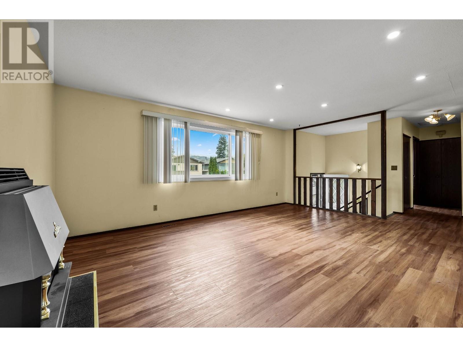 112 Holway Street, Kamloops, British Columbia  V2B 4A4 - Photo 3 - 180609