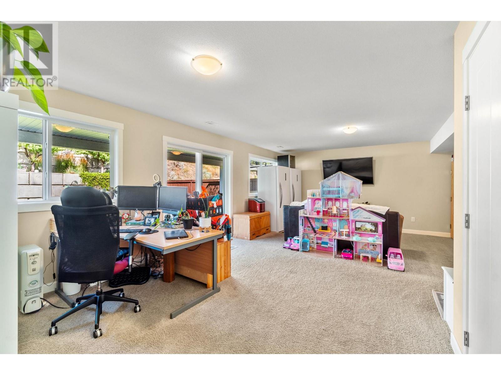 854 Woodrush Drive, Kamloops, British Columbia  V2B 0E3 - Photo 17 - 180614