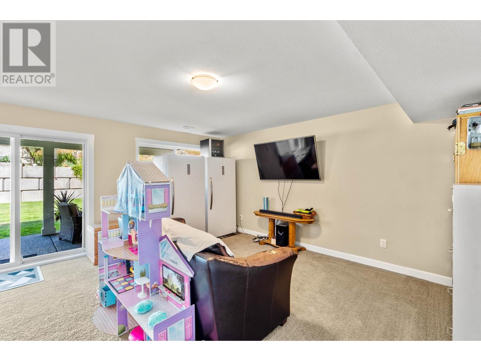 854 Woodrush Drive, Kamloops, British Columbia  V2B 0E3 - Photo 19 - 180614