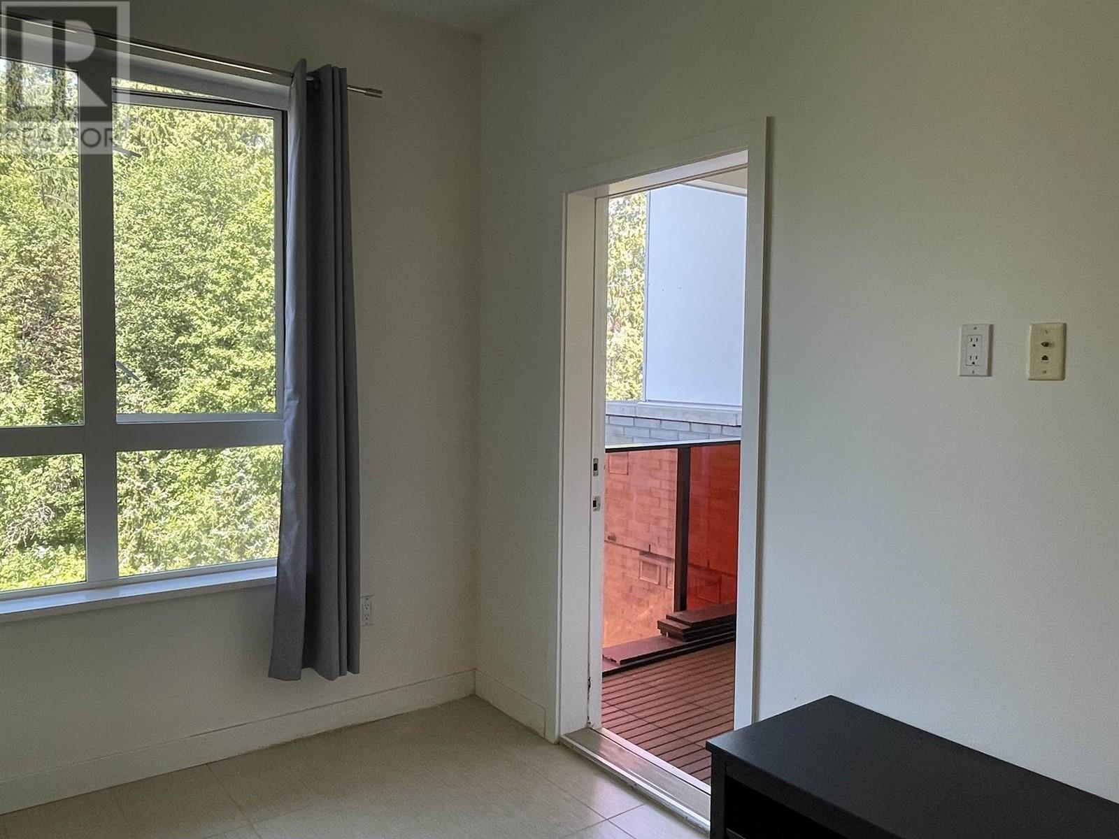 Ph18 9250 University High Street, Burnaby, British Columbia  V5A 0B3 - Photo 8 - R2915922
