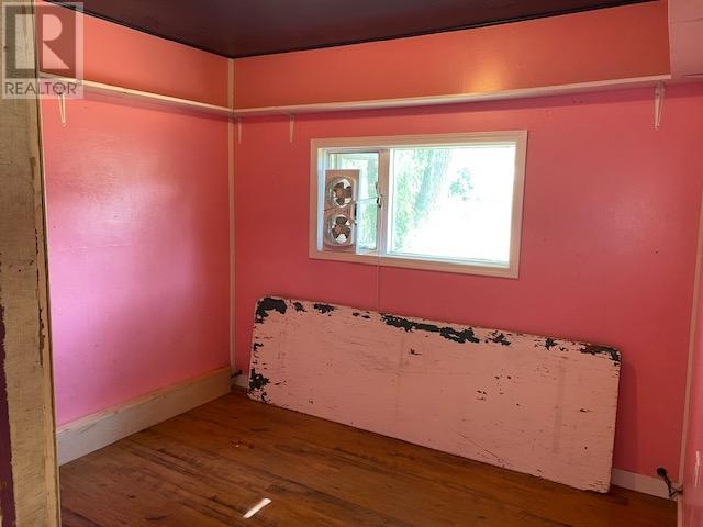 9877 Latremouille Street, Little Fort, British Columbia  V0E 2C0 - Photo 7 - 180044