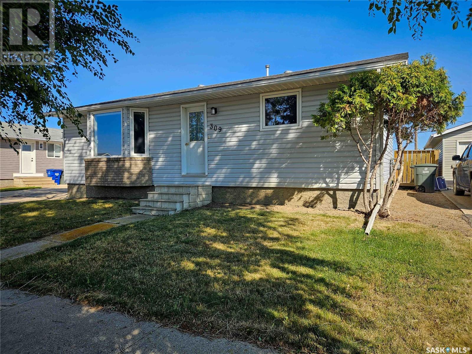 309 7th AVENUE W, rosetown, Saskatchewan