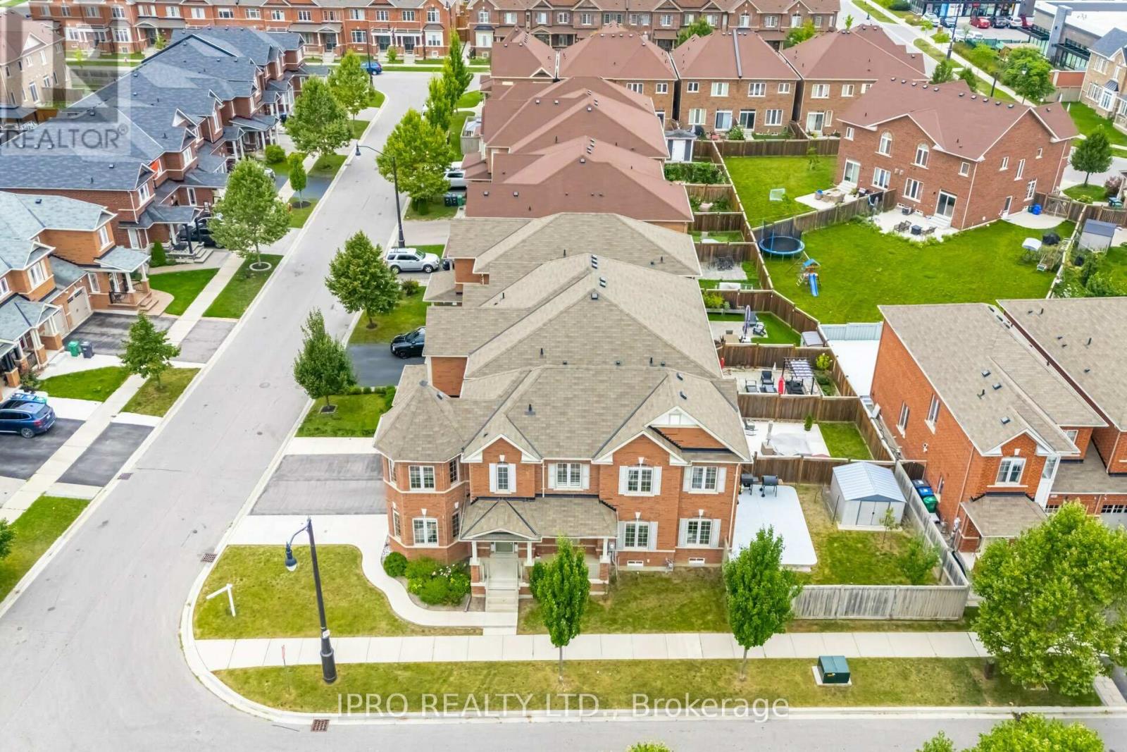 2 Pritchard Road, Brampton (Northwest Brampton), Ontario  L7A 0Z9 - Photo 5 - W9283464