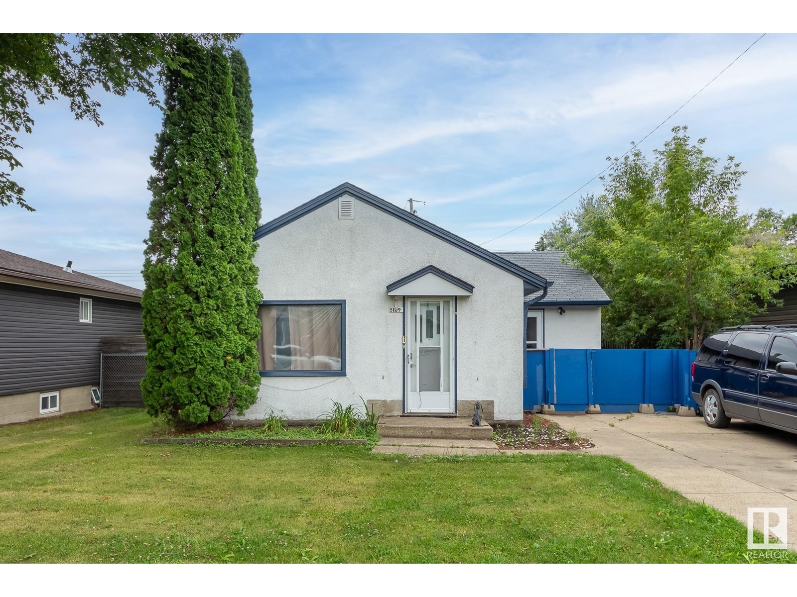 5109 47 AV, leduc, Alberta