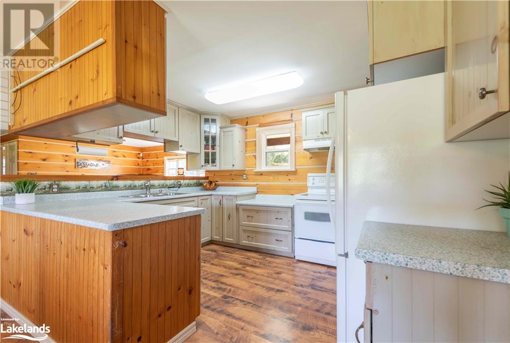 214 North Lancelot Road, Huntsville, Ontario  P0B 1M0 - Photo 4 - 40638225