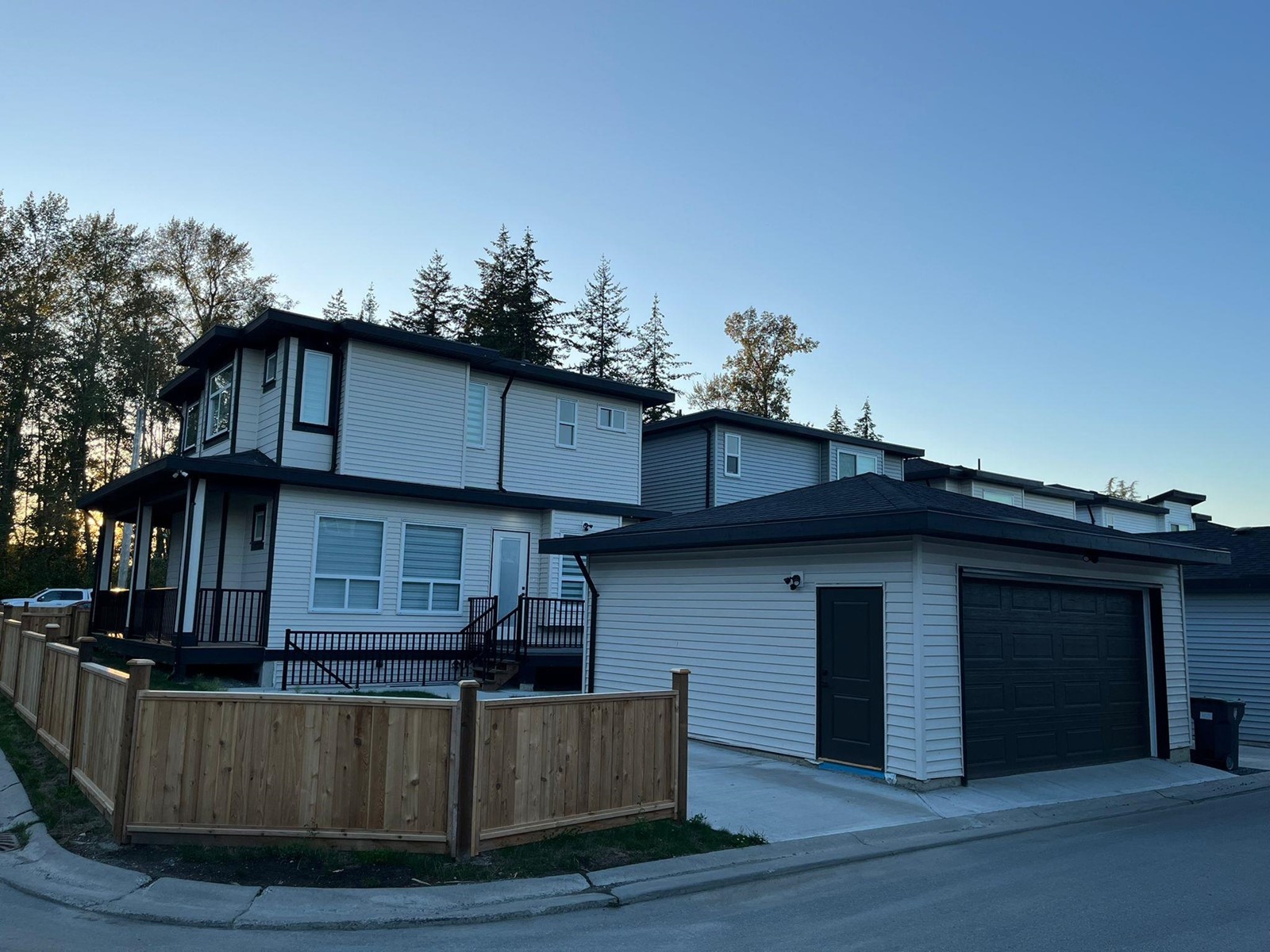 7634 206 Street, Langley, British Columbia  V2Y 1W7 - Photo 2 - R2918190