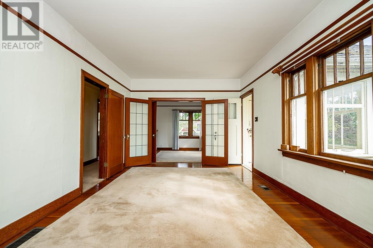 7386 Humphries Avenue, Burnaby, British Columbia  V3N 3E5 - Photo 9 - R2894112