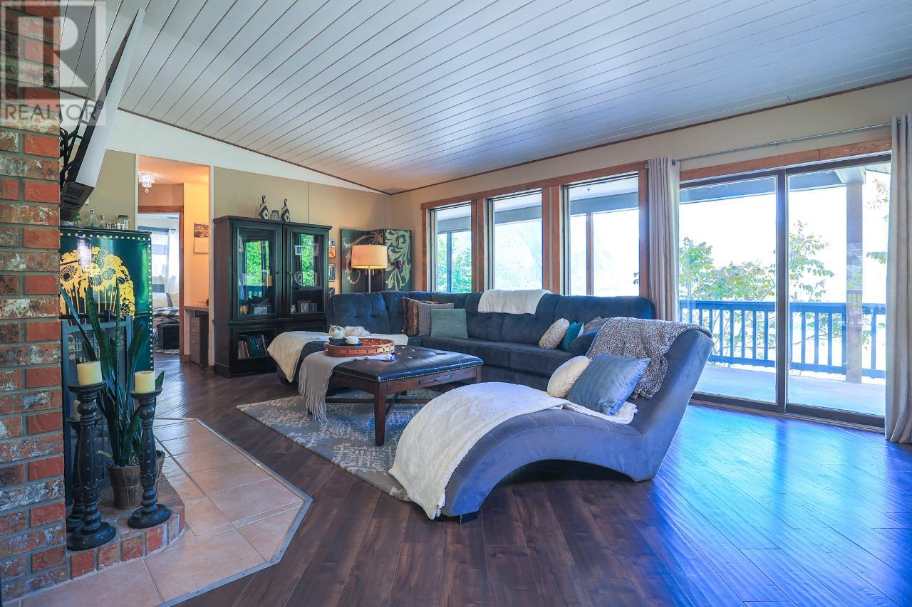 102 Pine Ridge Road, Lillooet, British Columbia  V0K 1V0 - Photo 16 - 180611