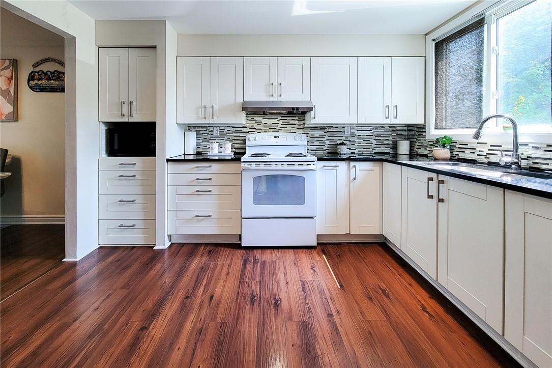 25 Britten Close, Unit #b59, Hamilton, Ontario  L9C 4J8 - Photo 11 - H4205166